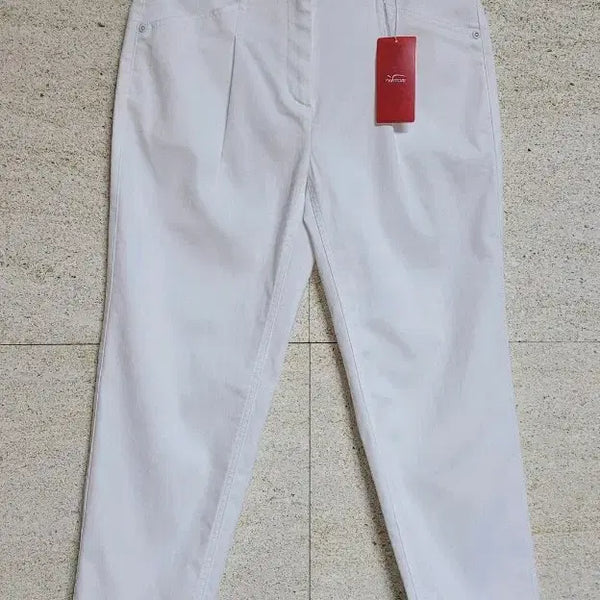 [BUNJANG] Fantom Women's Tapered Fit Pants Ivory 28 Inch / 팬텀 골프 여성 테이퍼드핏 팬츠 28인치(새상품)