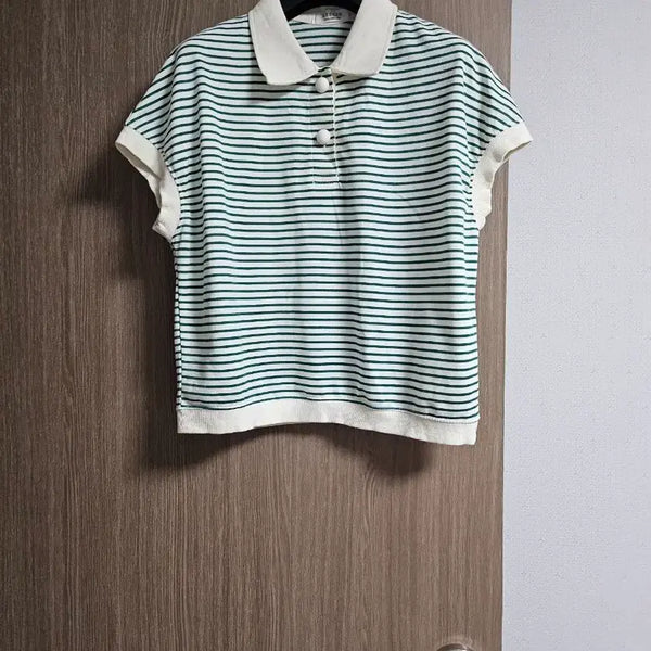 [BUNJANG] Ririn Button Stripe T-Shirt / 리린 버튼 스트라이프 티셔츠