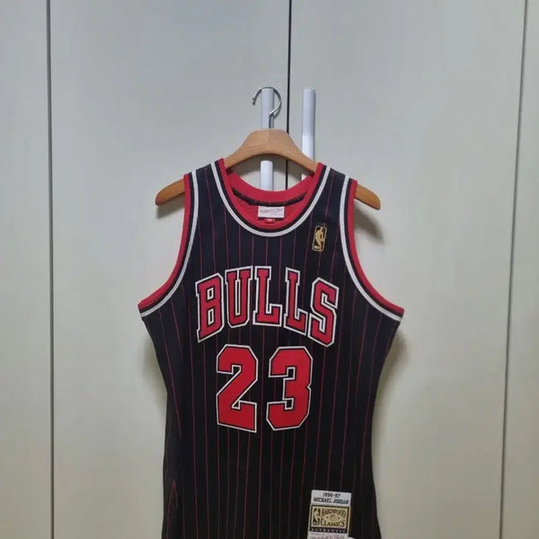 [BUNJANG] Mitchell & Ness 96-97 Chicago Bulls Michael Jordan Authentic Jersey / (M40)미첼엔네스 96-97 불스 조던 어센틱 져지