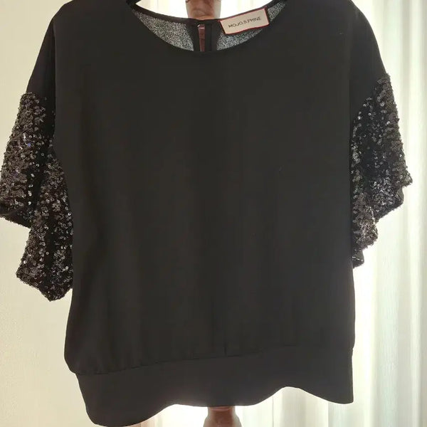 [BUNJANG] MOJO.S.PHINE 2022 Sequin Sleeve Black Blouse - Size M / 22년 모조에스핀 스팽글 소매 블랙 블라우스  M사이즈