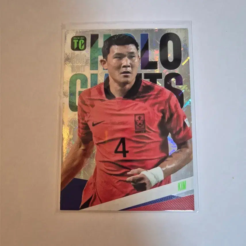 [BUNJANG] Panini Korea National Team Kim Min-jae Holo Giants Card / 파니니 대한민국 국가대표 김민재 홀로 자이언츠 카드