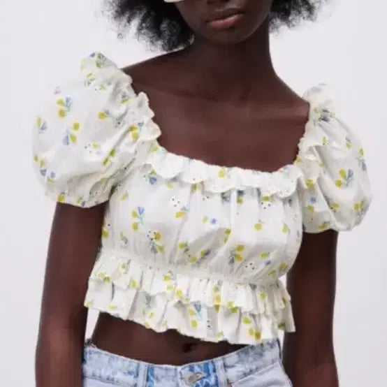 [BUNJANG] Zara Flower Punching Embroidery Crop Blouse XS / 자라 플라워 펀칭 자수 크롭 블라우스 xs