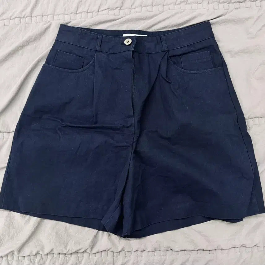 [BUNJANG] Founders Navy Pin Tuck Wide Shorts / Founders 네이비 핀턱 와이드 숏팬츠 반바지
