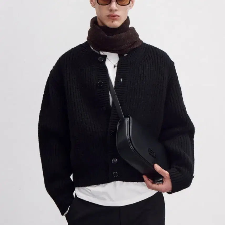 [BUNJANG] Recto Chunky Wool Cropped Knit Cardigan Black / 렉토 청키 울 크롭 니트 가디건 블랙