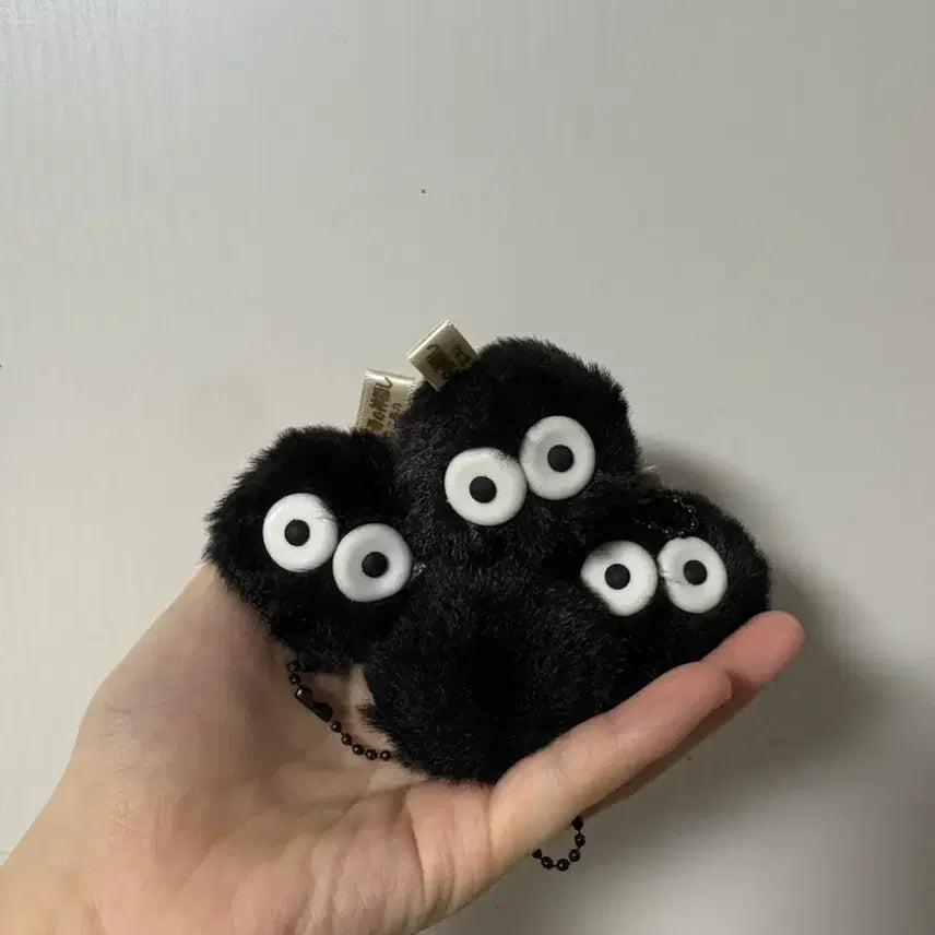 [BUNJANG] Spirited Away Soot Sprite Keychain / 센과 치히로 먼지 키링