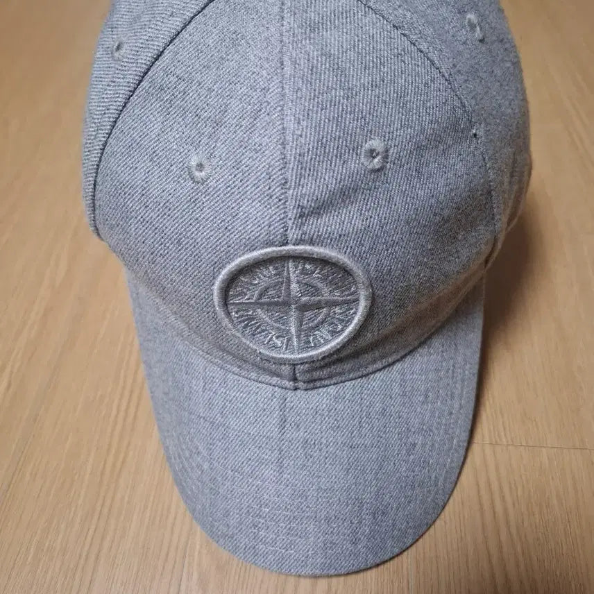 [BUNJANG] Stone Island Grey Cap / 스톤아일랜드 볼캡 그레이
