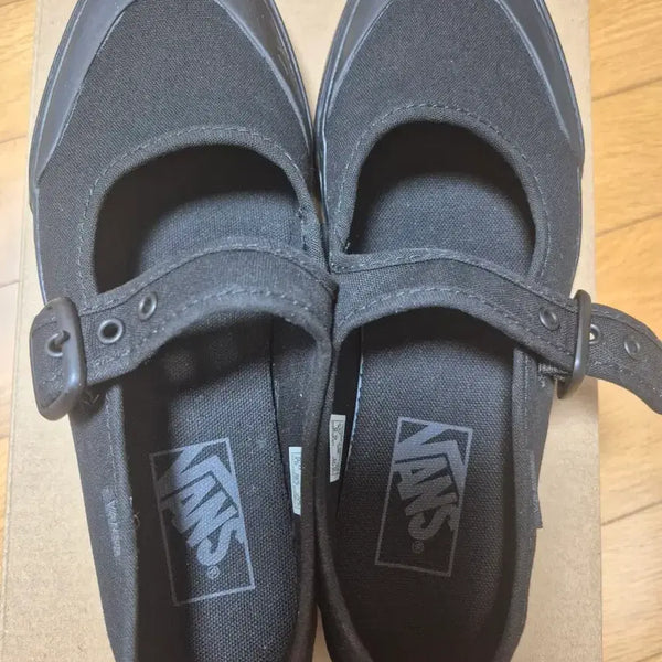[BUNJANG] Vans Mary Jane Triple Black Shoes / 반스 메리제인 - 트리플 블랙 / VN000CRRBJ41