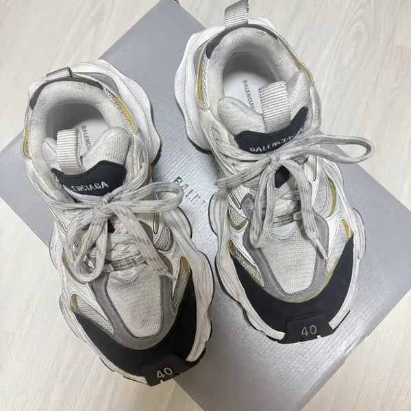 [BUNJANG] Balenciaga Cargo Sneakers / 발렌시아가 카고스니커즈 40