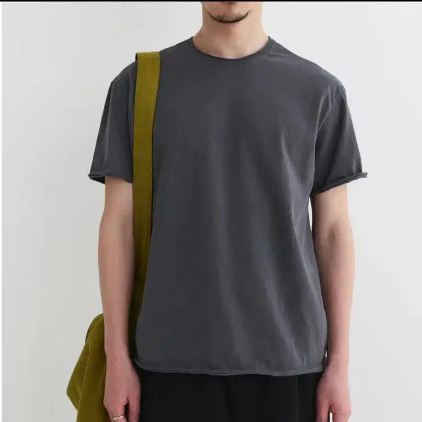 [BUNJANG] Fabregas Rolling Crop Short T-shirt Charcoal / 파브레가 롤링 크롭 쇼트 티셔츠 차콜 반팔 티셔츠