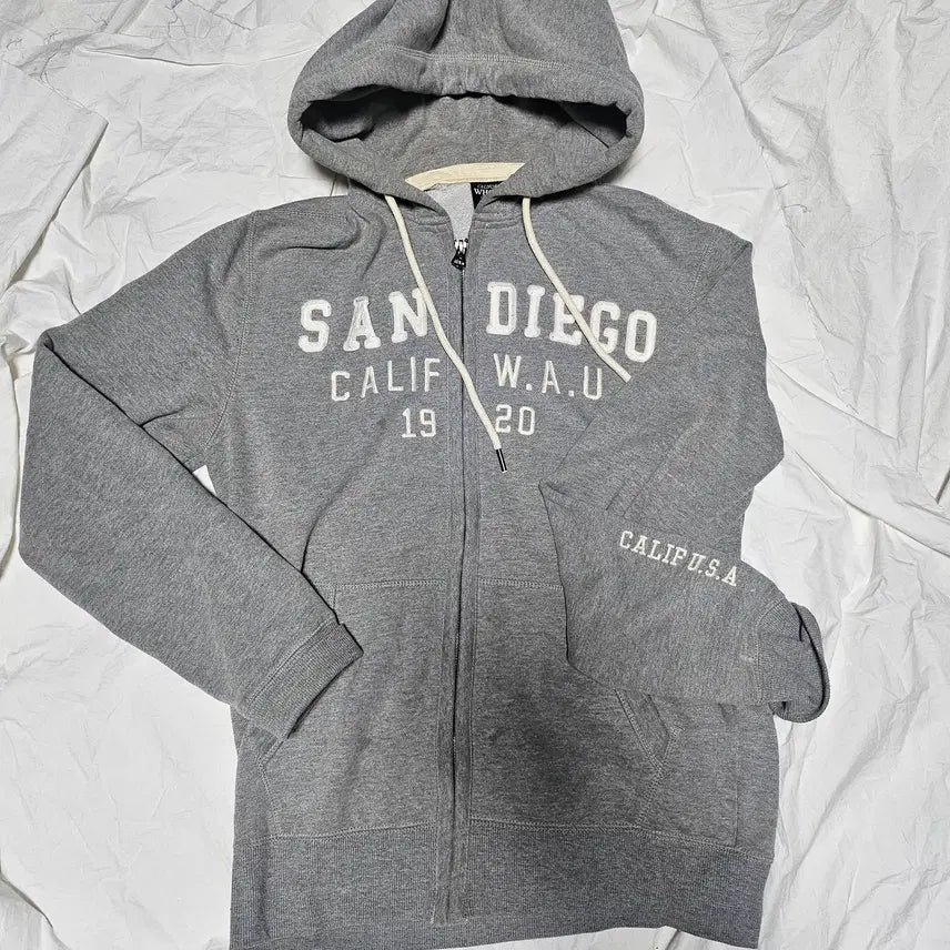 [BUNJANG] Who.A.U Embroidered Logo Hoodie Zip-up Grey L / 후아유 자수 로고 후드집업 그레이 L