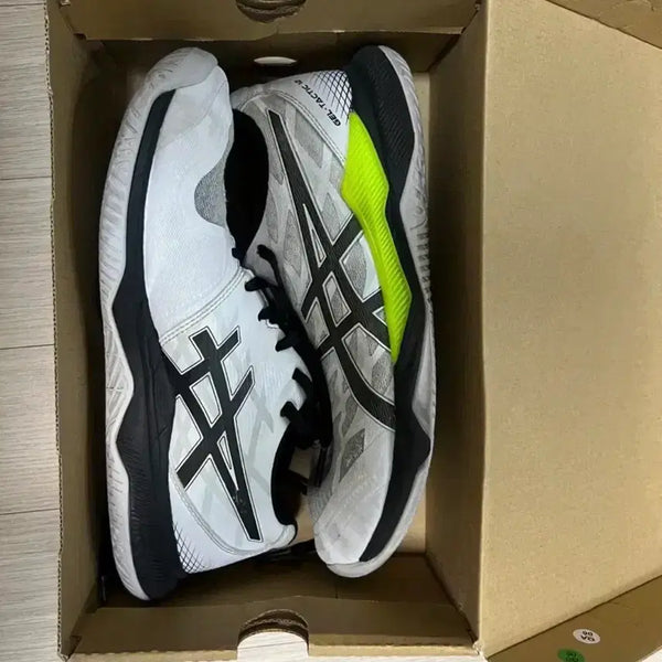 [BUNJANG] ASICS Gel Tactic 12 Shoes / 아식스 젤 택틱12 (245)