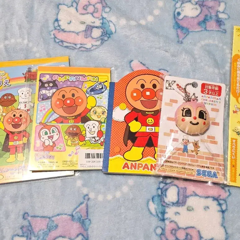 [BUNJANG] Anpanman Coloring Book, Anpanman Keyring, Chopsticks Bundle Set / 호빵맨 컬러링북, 짤랑이 키링 등 일괄:)