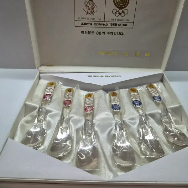 [BUNJANG] 1988 Seoul Olympics Official Enamel Spoon Set (6 pcs) with Silver Plating / 1988 서울올림픽 공식 기념 법랑 스푼 6점 세트 [은도금]