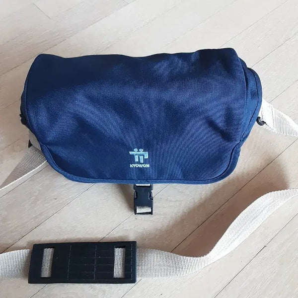 [BUNJANG] Gumon Navy Messenger Bag (1994) / 구몬 네이비색 메신저 백 94년도 구몬가방