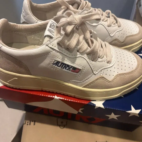 [BUNJANG] Otr-tree Medalist Sneakers 230 / 새상품 오트리 메달리스트 스니커즈 230