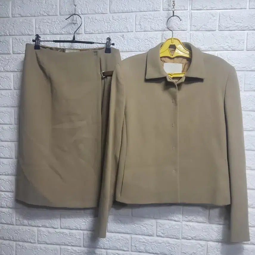 [BUNJANG] PRADA Two-Piece Suit Beige / PRADA 프라다 투피스 정장 42 정품
