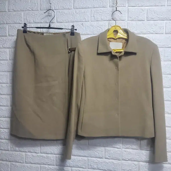 [BUNJANG] PRADA Two-Piece Suit Beige / PRADA 프라다 투피스 정장 42 정품