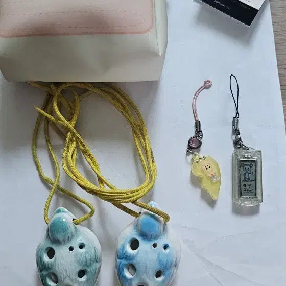 [BUNJANG] Ceramic Ocarina Set with Mini Bag and Keychains / 도자기 오카리나 2개 ,미니가방,  키링2개