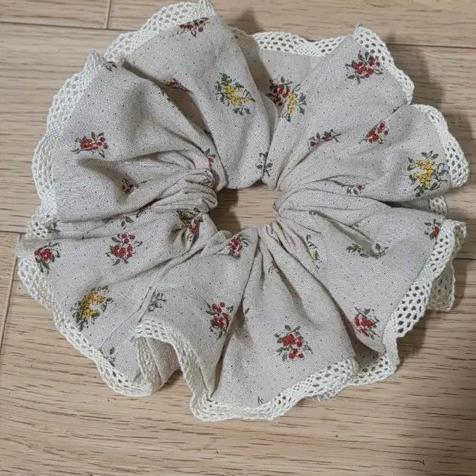 [BUNJANG] Handmade Vintage Upcycled Scrunchie / 핸드메이드 빈티지 업사이클링 스크런치