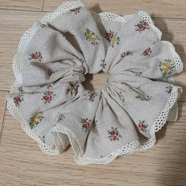 [BUNJANG] Handmade Vintage Upcycled Scrunchie / 핸드메이드 빈티지 업사이클링 스크런치