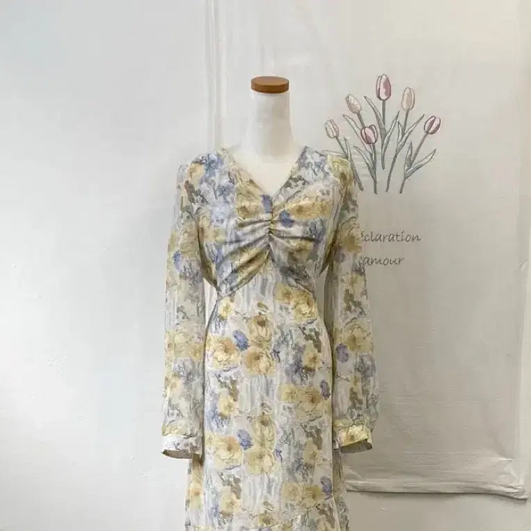 [BUNJANG] Floral Shirring V-neck Long Mermaid Dress / 꽃무늬 셔링 브이넥 롱 머메이드 원피스