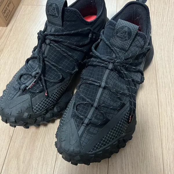[BUNJANG] Nike ACG Mountain Fly Low Anthracite / 나이키 ACG 마운틴 플라이 로우 앤트러사이트 275사이즈
