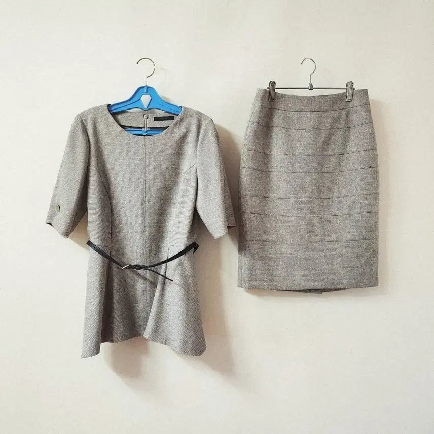 [BUNJANG] The Izzat Belt Suit Set / 더아이잗 셋업 55