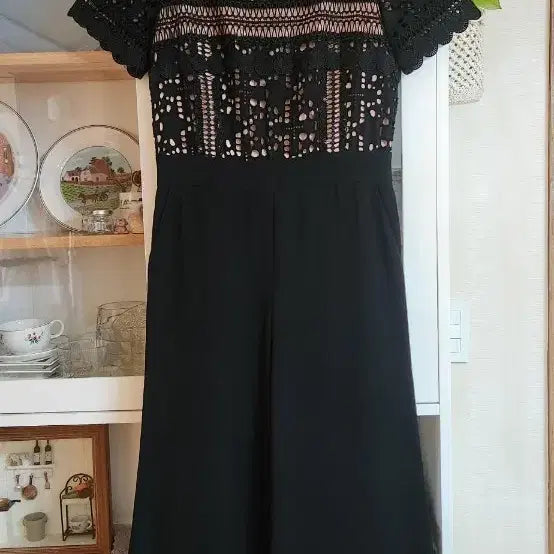 [BUNJANG] Benetton Lace Black Jumpsuit / 베네통 레이스 블랙 점프수트