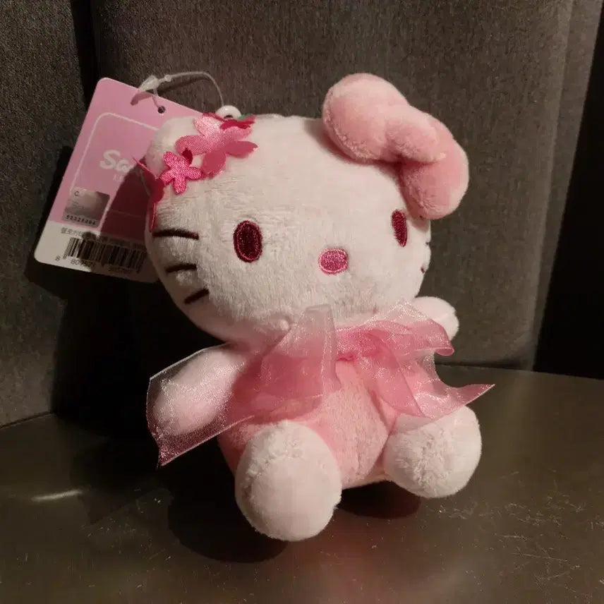 [BUNJANG] Hello Kitty Cherry Blossom Plush Keychain Bag Charm / (새상품)헬로키티 체리블라썸 키링