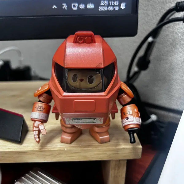 [BUNJANG] Pop Mart Labubu X Maschinen Krieger Collaboration Figure / (팝마트)- 라부부X마시넨 크리거