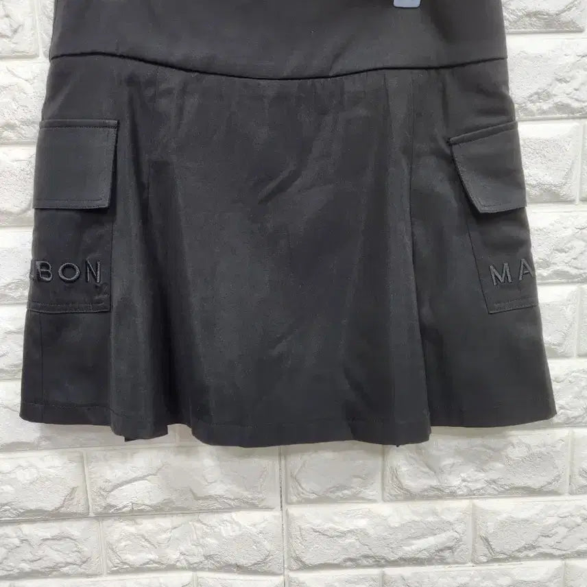 [BUNJANG] Malbon Black Women's Cargo Golf Skirt 30-inch / 말본 블랙 여성 카고 골프스커트 30인치 k941