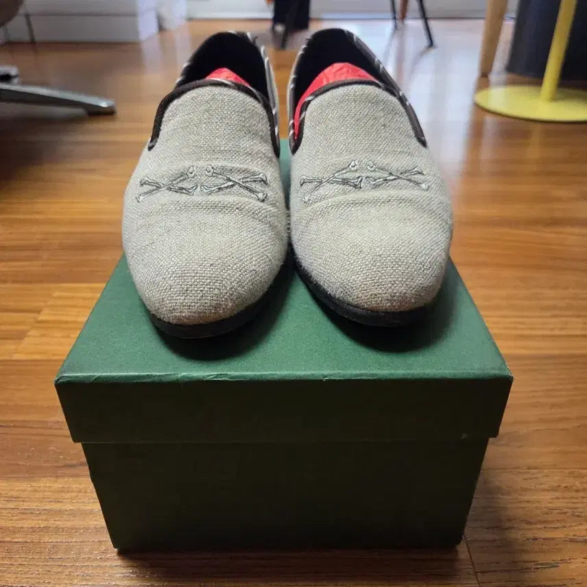 [BUNJANG] Barker Beige Summer Loafers / Barker 베이지 섬머 로퍼