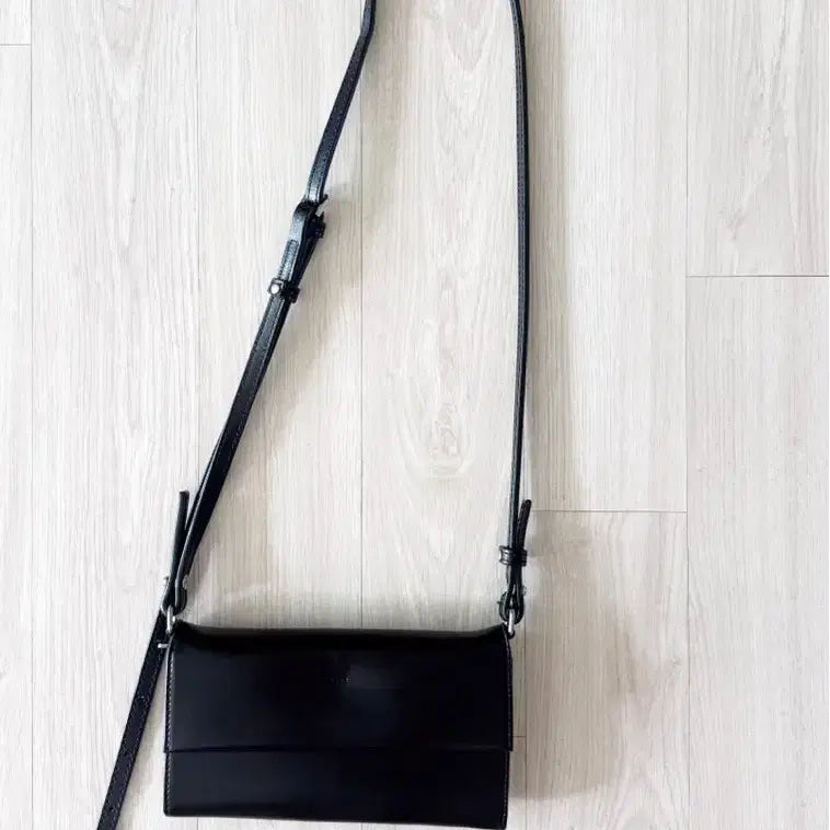 [BUNJANG] YAHKI Wallet Shoulder Mini Bag - Black / YAHKI 지갑형 숄더 미니백 / 블랙