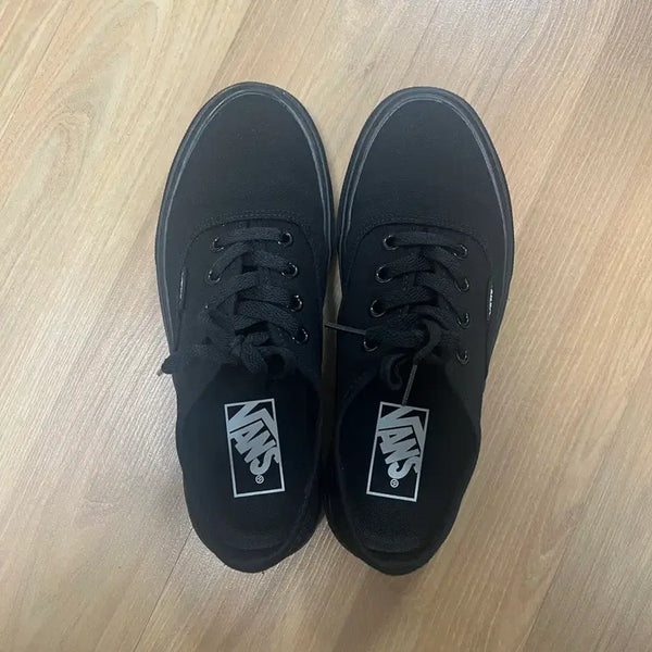 [BUNJANG] Vans Authentic Light Black Sneakers / VANS 반스 어센틱 라이트 블랙 230사이즈