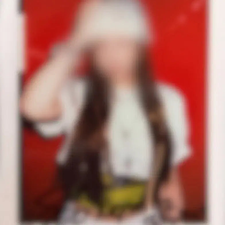 [BUNJANG] Keyveatz Son Juwon Signed Polaroid / 키비츠(Keyveatz) 손주원 폴라로이드 사인