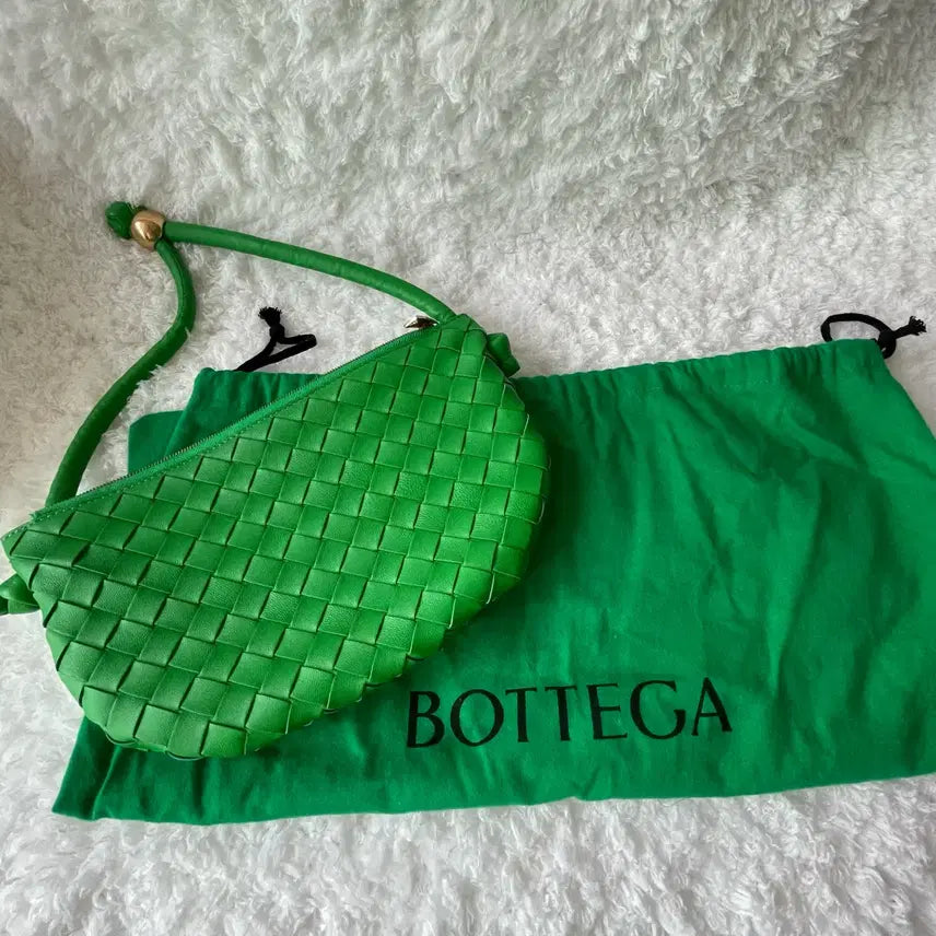 [BUNJANG] Bottega Veneta Green Intrecciato Leather Shoulder Bag / 보테가베네타 그린 위빙 레더 숄더백