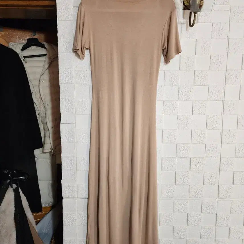 [BUNJANG] Beige Short-Sleeve Long Dress / 베이지색 반팔 롱 원피스