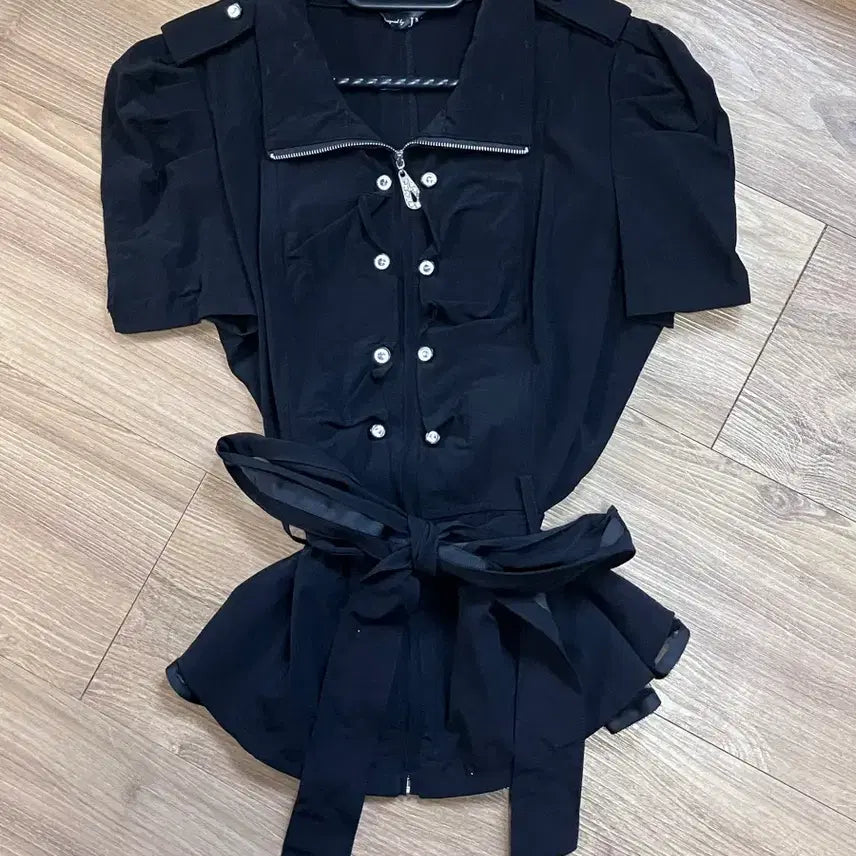 [BUNJANG] One-gyaru Vintage Black Blouse Shirt / 오네갸루 빈티지 블랙 블라우스 셔츠