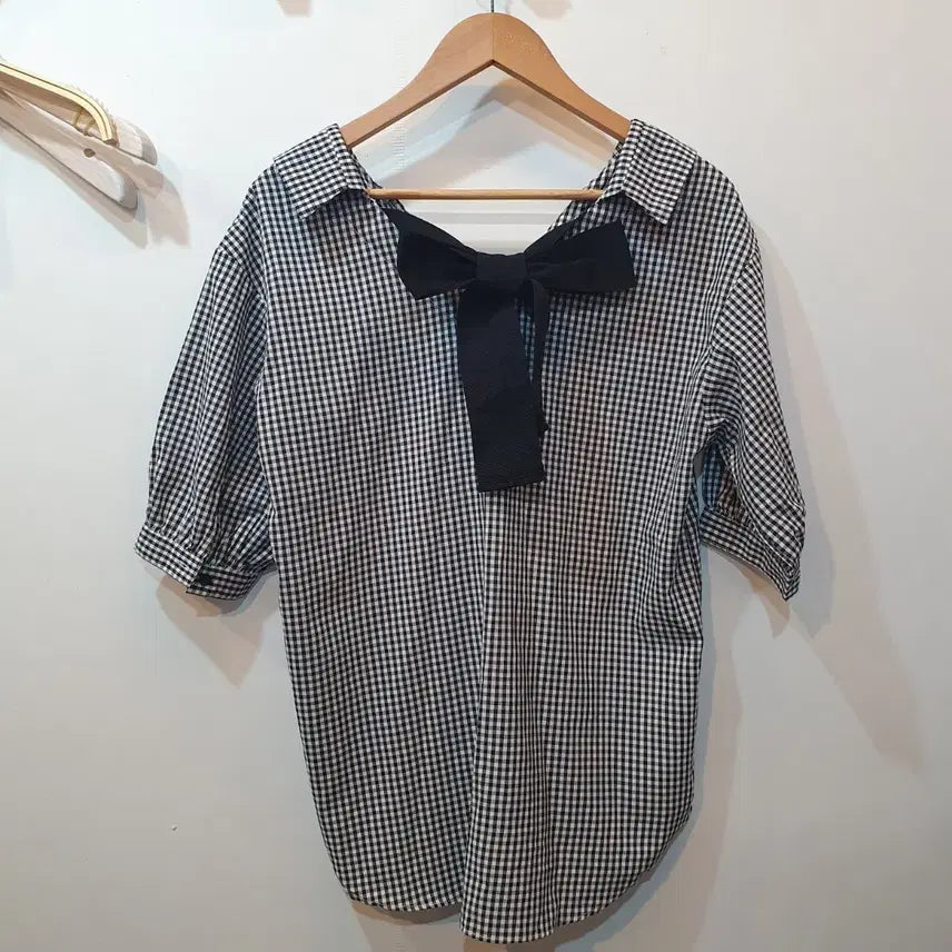 [BUNJANG] Checkered Back Ribbon Blouse / 체크 백 리본 블라우스