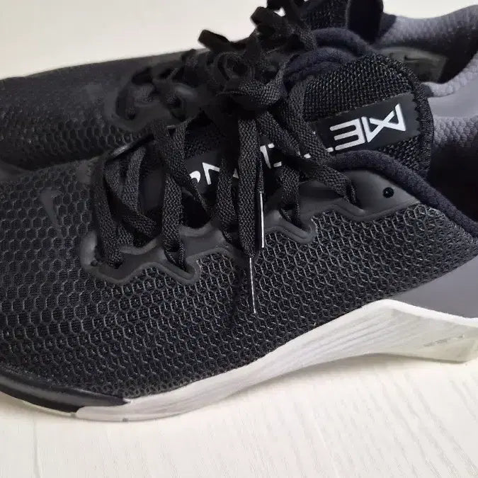 [BUNJANG] Nike Metcon 5 Weightlifting & Training Shoes / 나이키 메트콘 5 역도화 헬스화// 260