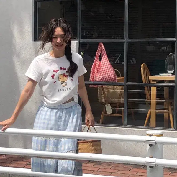 [BUNJANG] Parvenu x Tanning Hello Kitty Hello Summer Ribbon Crop T-Shirt White / 새상품) 파르벵 x 태닝 헬로키티 헬로 썸머 리본 크롭 티셔츠 화이트