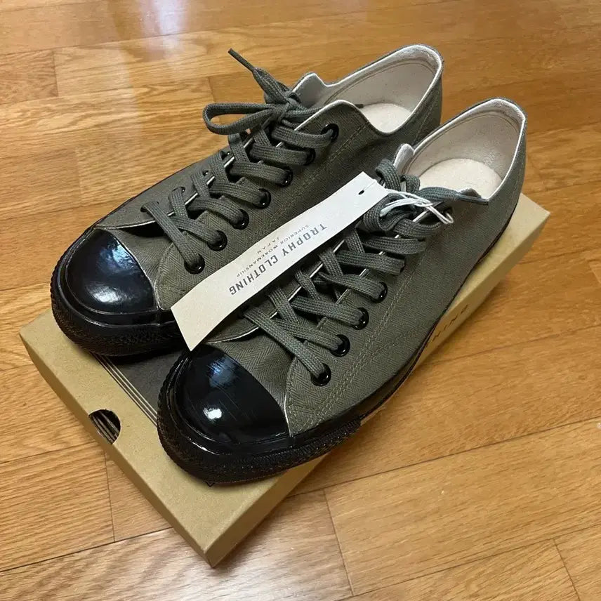 [BUNJANG] Tropiklooding Training Shoes Olive Green Size 270 / 트로피클로딩 트레이닝슈즈 새상품
