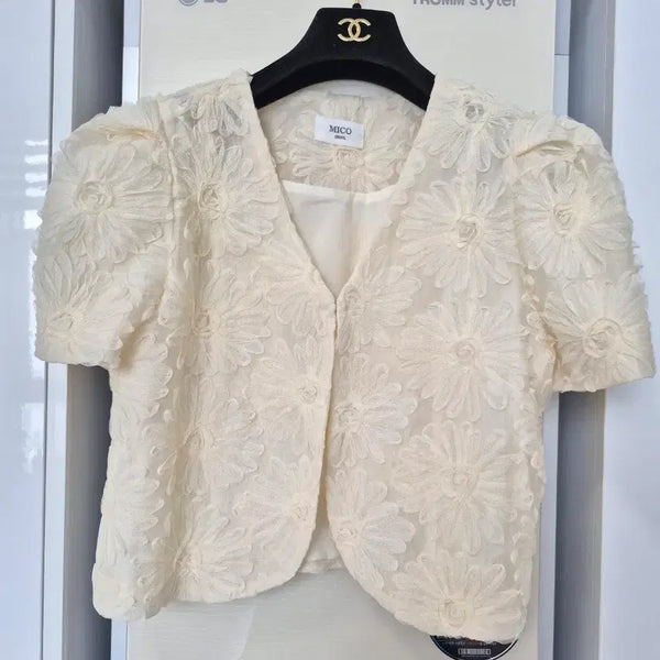 [BUNJANG] Ivory Floral Puff Sleeve Jacket / 아이보리 플로럴 퍼프자켓