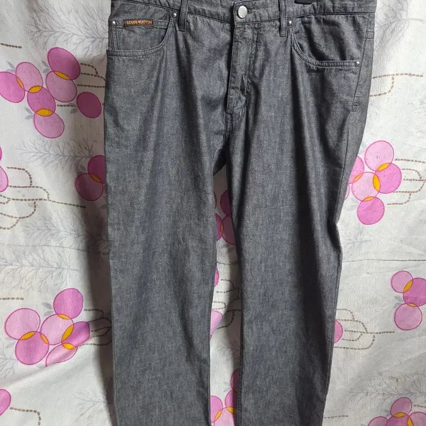 [BUNJANG] Louis Vuitton Premium Denim Pants (Grey) Size 32 / 루이비통 프레미엄 데님 팬츠 (그레이) 32