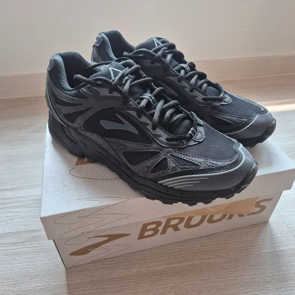 [BUNJANG] Brooks Cascadia 16 Trail Running Shoes (Medium D, 280mm) / 브룩스 트레일러닝화 캐스캐디아1 medium D