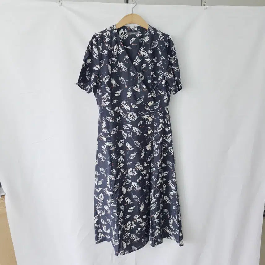 [BUNJANG] CLOVIS Navy Printed Rayon Nylon Blend Dress / CLOVIS 클로비스 원피스  66