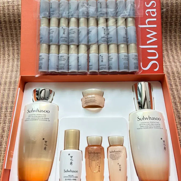 [BUNJANG] Sulwhasoo Concentrated Ginseng Renewing Exfoliating Set with Balancing Emulsion and First Care Activating Serum Samples / 설화수 자음 2종 퍼펙팅 EX +설화수 윤조 에센스 30개(추가증정)