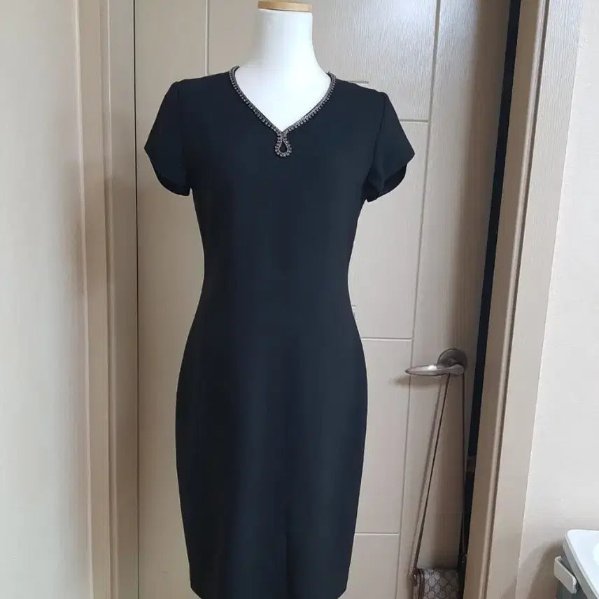 [BUNJANG] Chic Fit One-Piece Dress / 데코 원피스