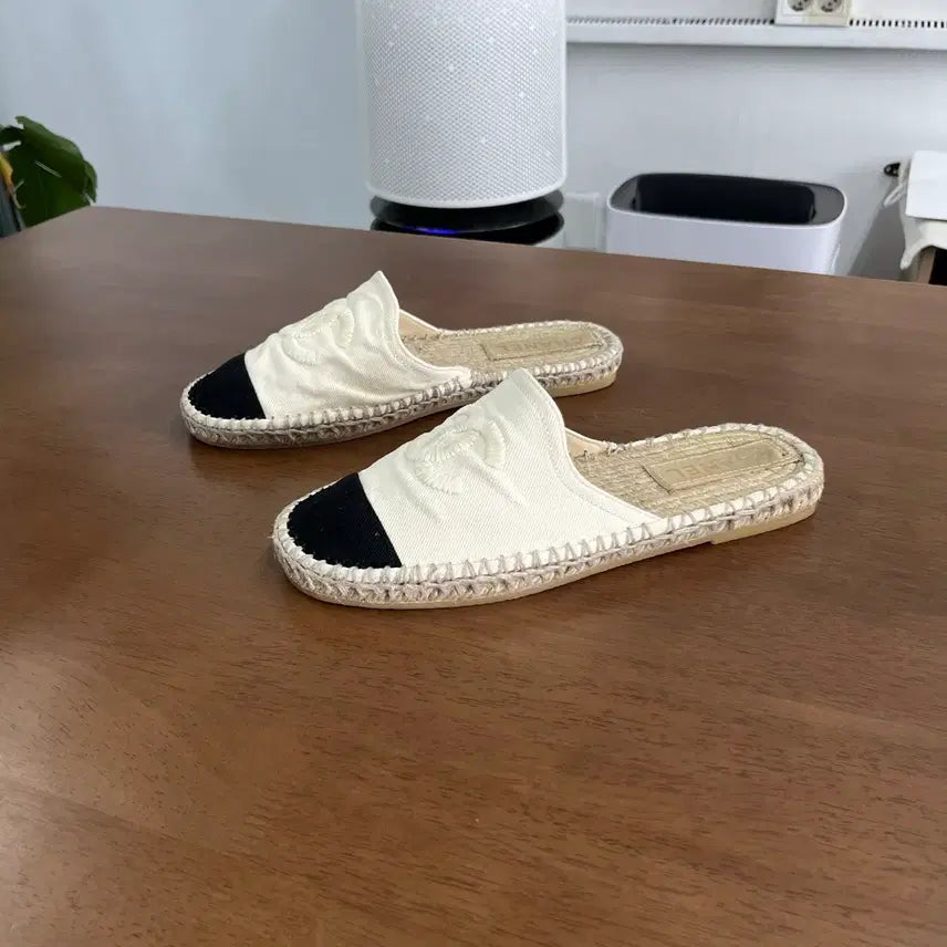 [BUNJANG] Chanel Espadrille Mule 38C / 샤넬 에스파듀 뮬 38C