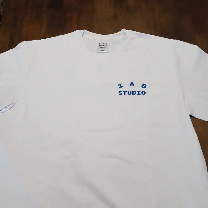 [BUNJANG] IAB STUDIO 10th Anniversary T-Shirt White / IAB STUDIO 10주년 반팔 티셔츠 화이트